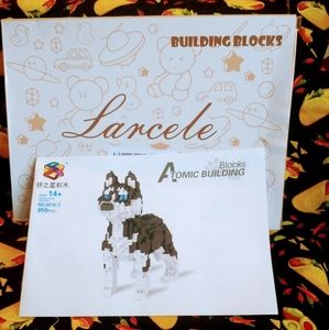 LARCELE HUSKY ATOMIC BUILDING BLOCKS
